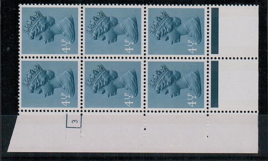 GREAT BRITAIN - 1973 4 1/2p grey-blue U/M cyl 3 block of 6 with PERFORATION ERROR.