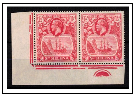 ST.HELENA - 1922-27 1 1/2d rose red fine mint pair showing the CLEFT ROCK variety.  SG 100c.